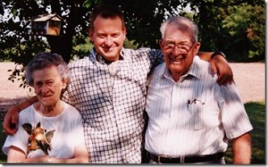 Me-Mom, Me and Pop