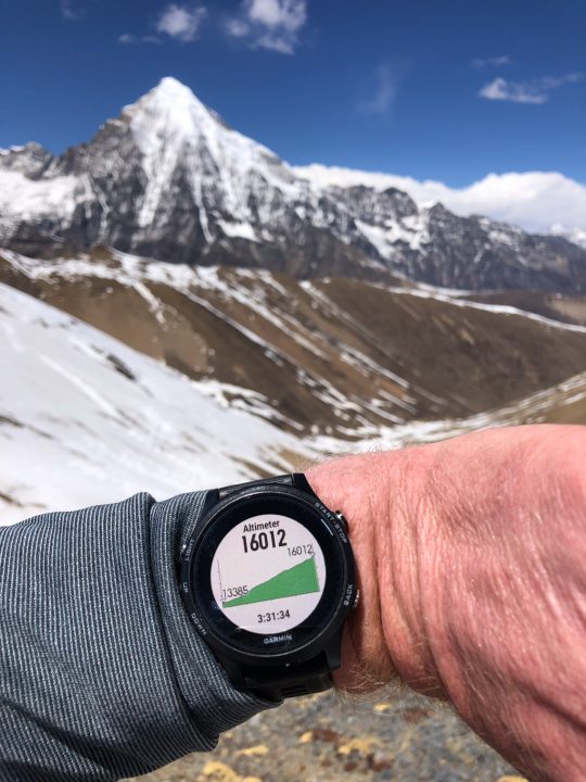 Nyele la Pass - 16,000&rsquo; (4880m)